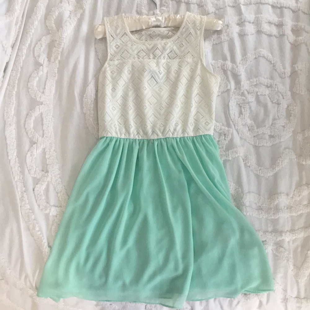 Ivory lace and mint sun dress.
